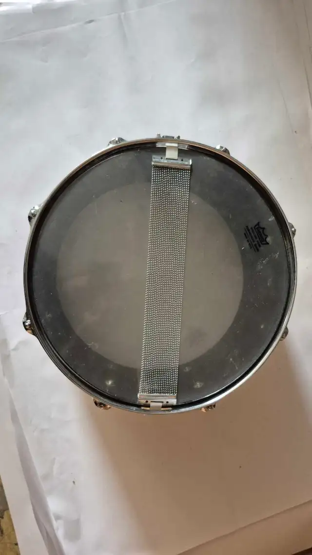 Chrome Remo Snare Drum - decent shape! in Drums & Percussion in City of Toronto - Image 6