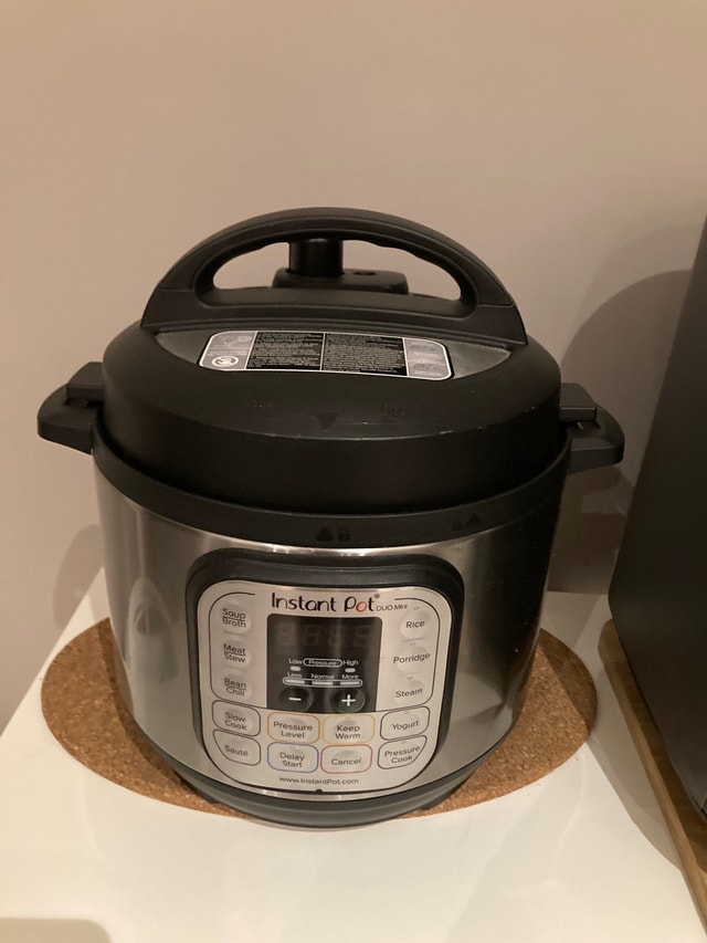 Instant Pot Duo 3 Quart Mini MultiUse 7in1 Pressure Cooker