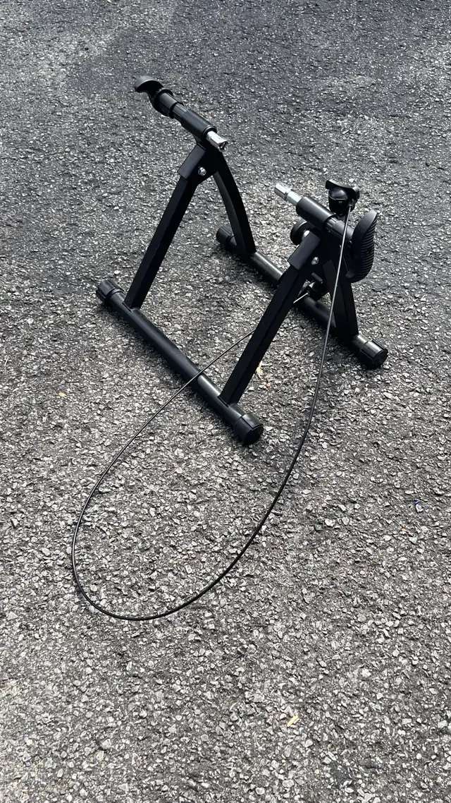 indoor cycling stand in Exercise Equipment in Ottawa - Image 2