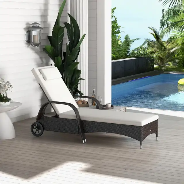 Wicker Chaise Lounge, Outdoor Lounge Chair, PE Rattan Patio Sun  in Patio & Garden Furniture in Markham / York Region - Image 3