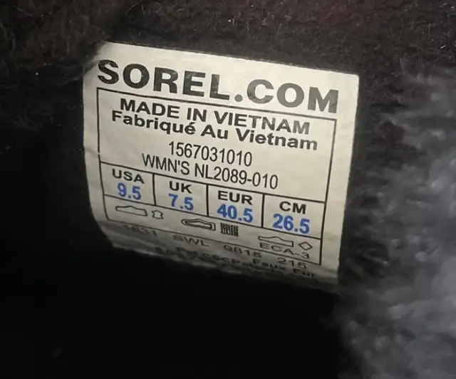 SOREL boots in Women's - Shoes in City of Toronto - Image 3