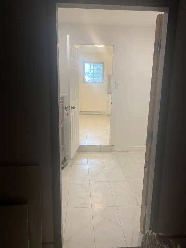 Luxueux 3 ½ Neuf à Louer – Anjou – Avec Stationnement Privé in Long Term Rentals in City of Montréal - Image 11