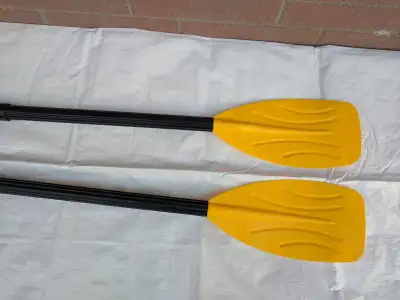NEW 2 boat oars paddles. Yellow and black Good for dinghys, canoe, kayak, paddle board, small boats,...