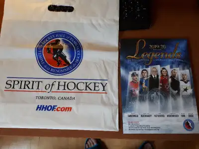 PROGRAMME DE HOCKEY DU TEMPLE DE LA RENOMMÉE, View more