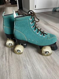 Roller skates Size 8 with Carrying Bag and safety gear