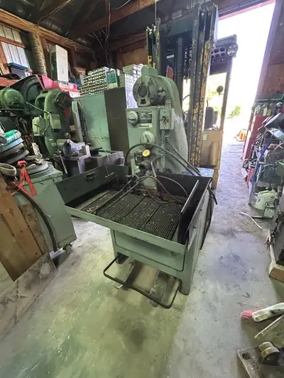 Sunnen Honing Machine, 115 volt, coolant Located Colborne Ontario