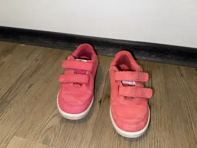 kids sneakers good condition washed size12.5, View more