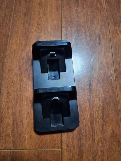 Keep your controllers ready for action with this PS4 dual charging dock, model BGK150. This charging...