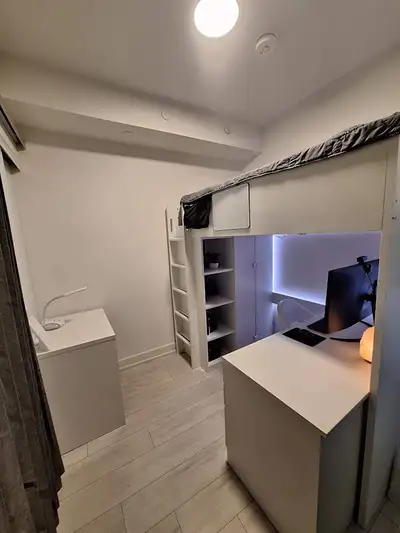 Fully furnished loft bedroom in a 2B2B unit. All utilities (water, hydro, heating, AC, laundry) are...