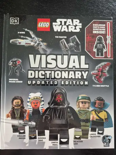 Discover the LEGO Star Wars Visual Dictionary, Updated Edition, a comprehensive guide to the LEGO St...