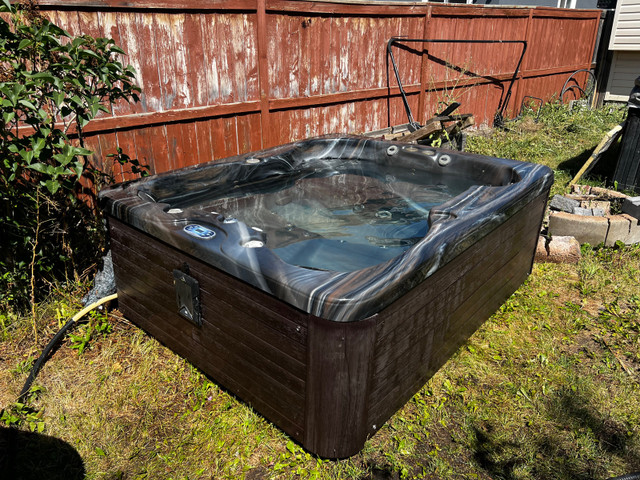 REFURBISHED Maax spa with warranty | Hot Tubs & Pools | Calgary | Kijiji