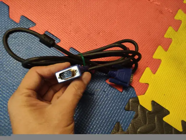 VGA computer cable for sale482653861074053122