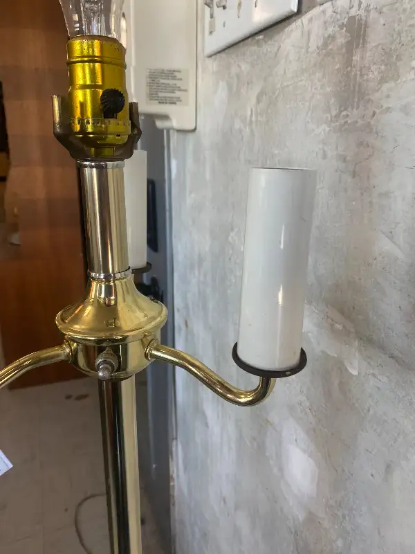 Vintage 4 Light Floor Lamp in Indoor Lighting & Fans in City of Toronto - Image 6