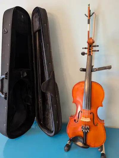 Ciro Violin and Case, View more