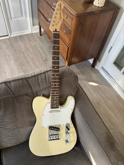 Squier Tele, View more