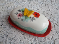 The Pioneer Woman Flora Butter Dish with Butterfly Knob