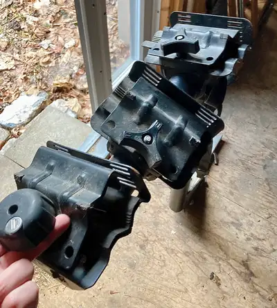 Pour hitch 1.25" Très robuste et avec barrure à clé. Je peux livrer dans rayon raisonnable. Oui, c’e...