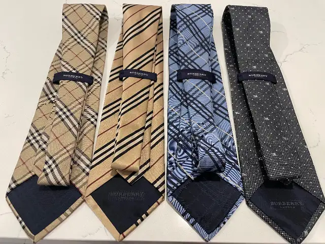 Burberry Men’s Silk Ties - Vintage in Men's in City of Toronto - Image 3