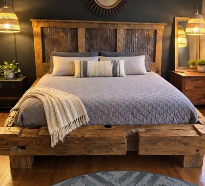 Lit king antique rustique, View more