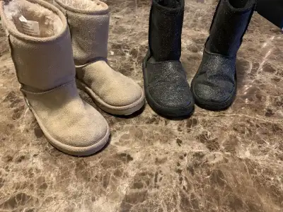 Lightly used beige Ugg style boots, size 13 - 10$ New black sparkly Ugg style boots, size 13 - 15$ B...