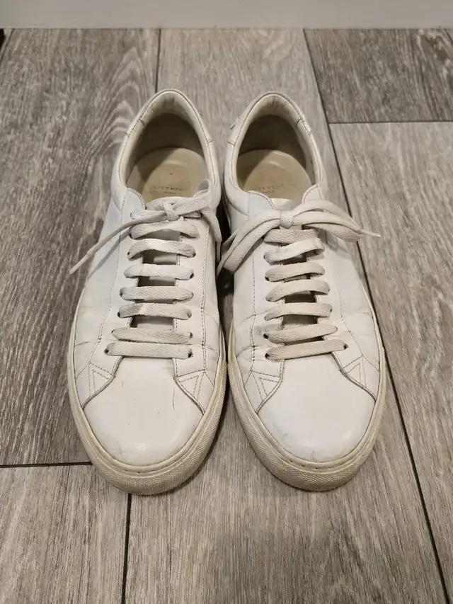 Men's White Givenchy Sneakers, SIZE 41 in Men's Shoes in Edmonton - Image 2