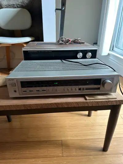 VINTAGE AUREX TOSHIBA STEREO TUNER RECEIVER RETRO AUDIO GEAR, View more