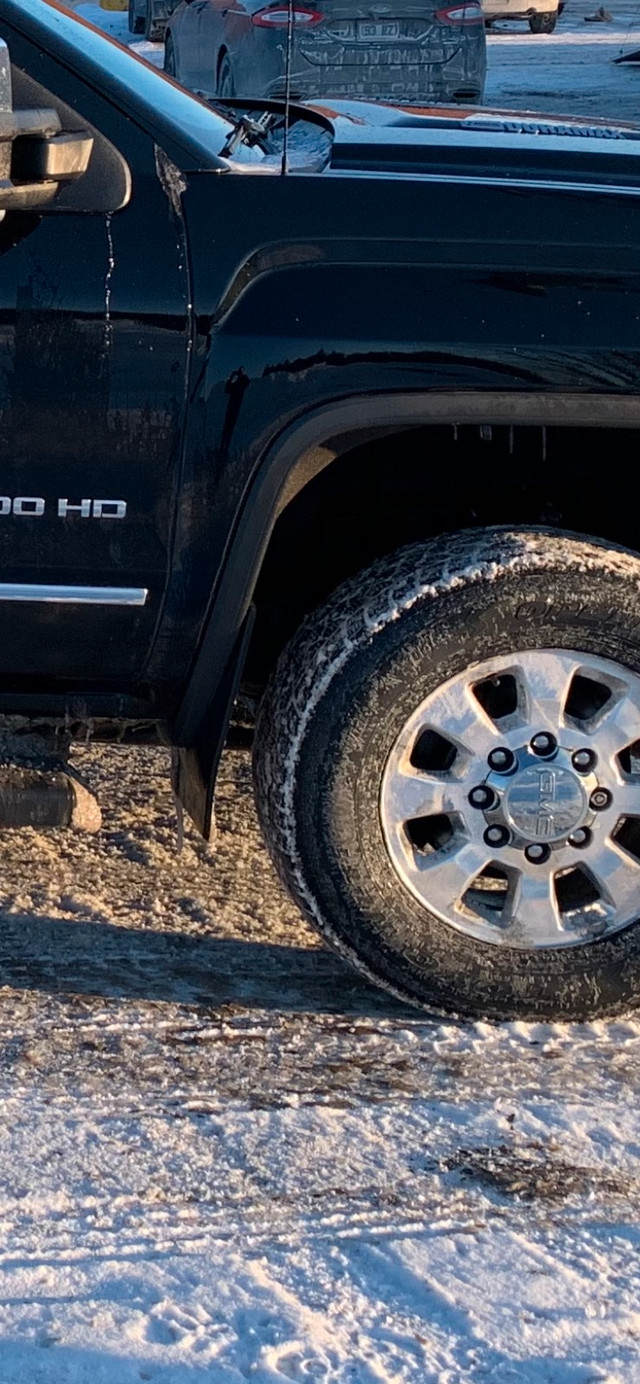 Weathertech front/rear mudflaps 2016 GMC Sierra 2500/  dans Pièces de carrosserie  à Laval/Rive Nord - Image 3