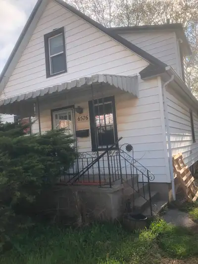 3 bedroom 1 washroom renovated house for rent. Located at 6576 Level Avenue. New floors, washroom, p...