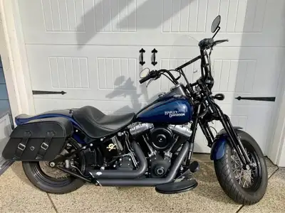 2009 Harley Crossbones Springer for sale. Excellent condition. Last of the factory Springers. Price...