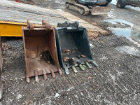 Backhoe buckets cat /john deere / new Holland