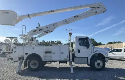 2019 Freightliner Altec AA55-MH Model M2 106 60ft Working Height 2 man Bucket 99,000 Miles Cummins 6...
