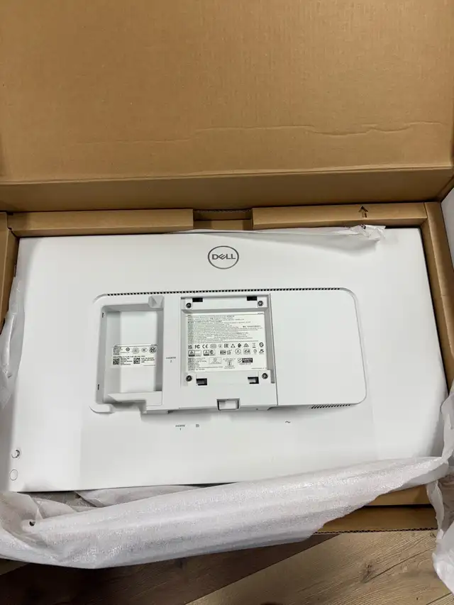 Dell 27" WQHD 100Hz 4ms IPS LED Monitor (S2725DS) - Silver in Monitors in Cambridge - Image 5