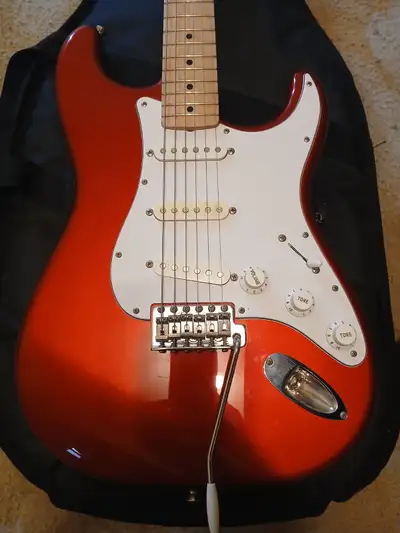 fender stratocaster japan in Guitars in Canada | Kijiji Marketplaces