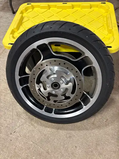  Harley Davidson, Dunlop, 18 inch tire and rim , View more
