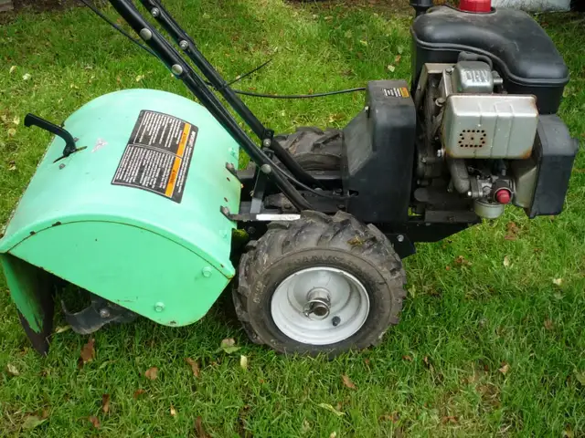 STATESMAN 5HP REAR TINE ROTOTILLER in Lawnmowers & Leaf Blowers in Oakville / Halton Region - Image 4