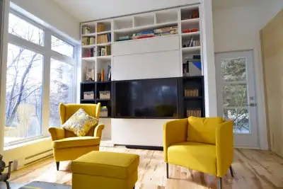 Lit escamotable  avec téléviseur intégré !! www.imural.ca, View more