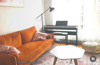 Chambre + bureau à louer – Cession de bail / Rosemont – Disponible maintenant 2 pièces privées : 1 c...