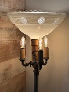 Torchère antique (lampe sur pied), View more