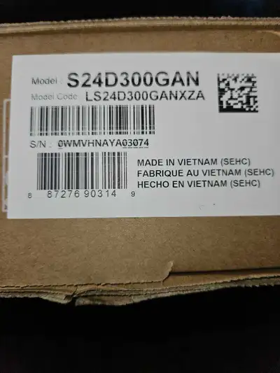 I'm selling a brand new Samsung S24D300GAN monitor, still sealed in its original box. This 24-inch m...