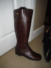 Woman's Franco Sarto Knee Boots (New) size 10M Rear Zip