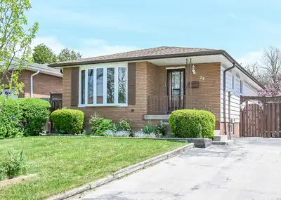 Discover the perfect family home in this stunning three-bedroom upper level bungalow in Hamilton mou...