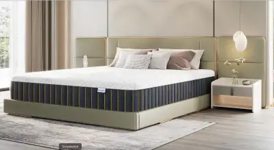 King size hybrid mattress. almost new. medium firm, View more