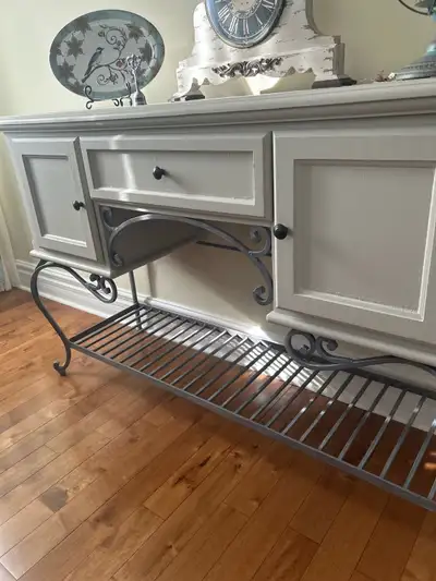 Buffet ancien, View more