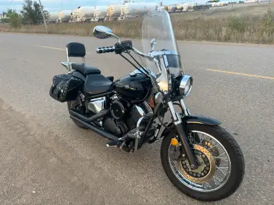 2008 Yamah Vstar 1100 (Midnight Custom) Brand New rear tire Fresh safety (June 9th 2025) For more in...