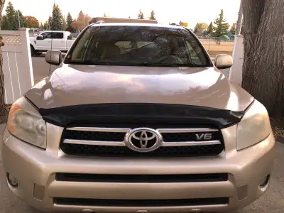2008 RAV4 AWD V6 , Completely Loaded Including Sunroof And Remote Command Start . Extremely Well Mai...