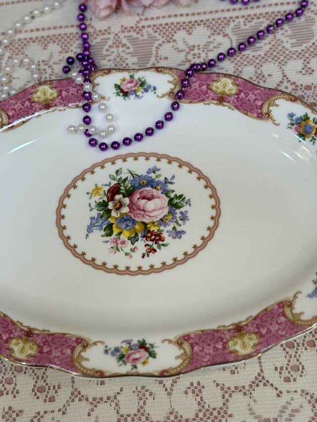 Fine Bone China Royal Albert Lady Carlyle oval serving platter-  in Kitchen & Dining Wares in St. Catharines - Image 4