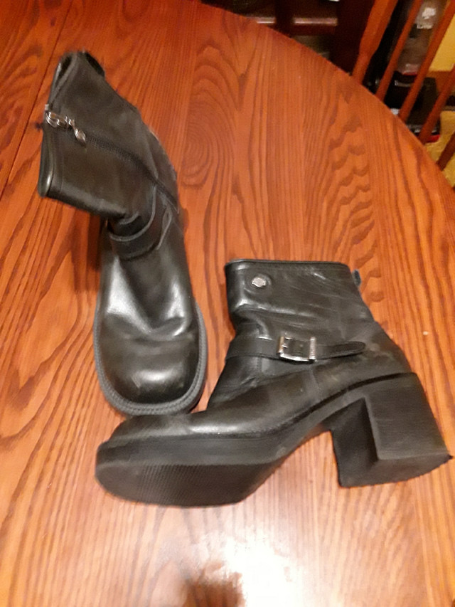 HD boots womens size 7 1/2 in Other in City of Halifax - Image 2