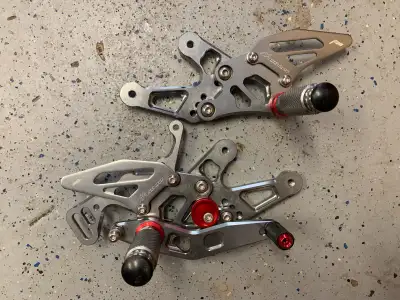 Spares I don’t need. New price is $350 USD. Shifter had been used a few weekends but the rest appear...