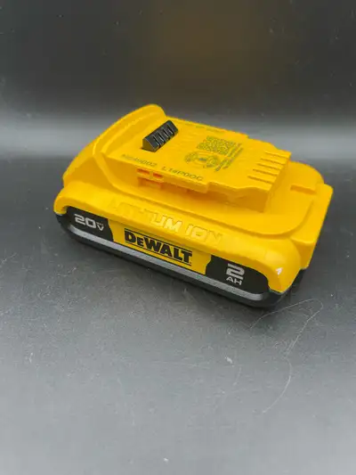 DEWALT 20V 2.0AH BATTERY *LIKE NEW*, View more