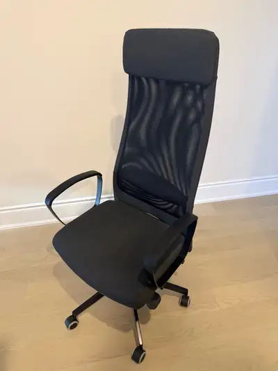 Excellent condition. IKEA famous Ergnomic chair